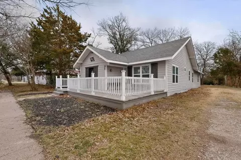 206 Farley St, Waxahachie, TX 75165
