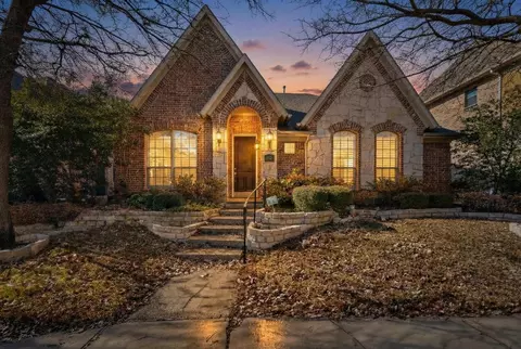 8715 Lindenwood Ln, Irving, TX 75063