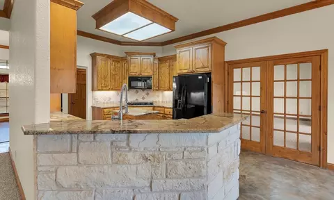Kitchen - 1609 Southern Vw, Lorena, TX 76655 photo 1 of 4
