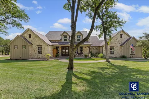 1505 Whispering Oaks Ct, Granbury, TX 76049