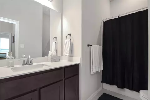 Bath - 189 Chester Rd, Springtown, TX 76082 photo 1 of 3