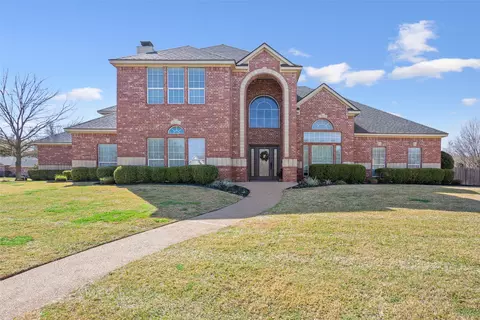 319 Winding Creek Ln, Mcgregor, TX 76657