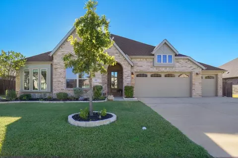 212 Lone Star Dr, Waxahachie, TX 75165