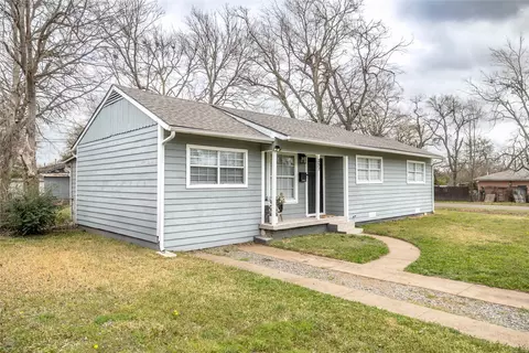 257 Graham Ave, Bonham, TX 75418