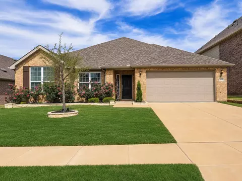 2809 Ranger Ln, Aubrey, TX 76227