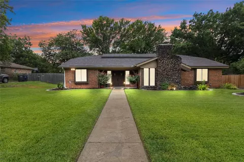 8709 Granite Ct, Fort Worth, TX 76179