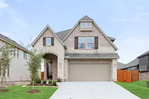 1012 River Oaks Dr, Godley, TX 76044