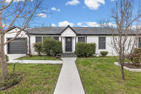 4002 Park St, Greenville, TX 75401