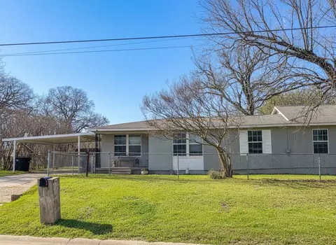 7701 John T White Rd, Fort Worth, TX 76120