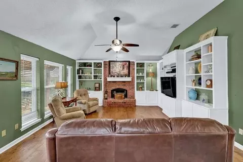 Living - 504 Anthony Dr, Euless, TX 76039 photo 3 of 3