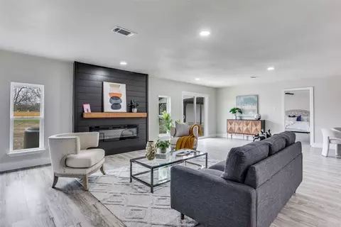 7901 Esquire Ln, Rowlett, TX 75089