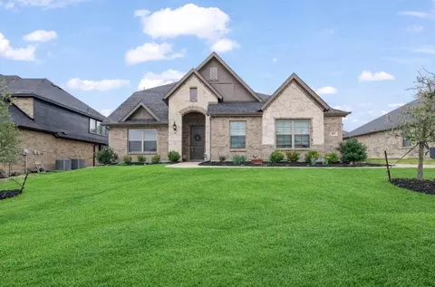 117 St Elias Dr, Burleson, TX 76028