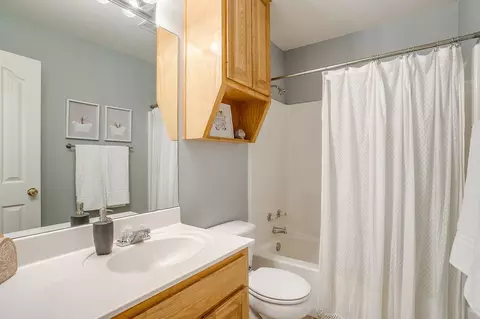 Bath - 10400 Marigold Rd, Waco, TX 76708 photo 3 of 3