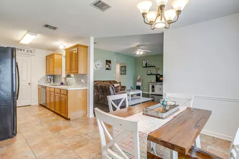 Dining - 10400 Marigold Rd, Waco, TX 76708 photo 4 of 4