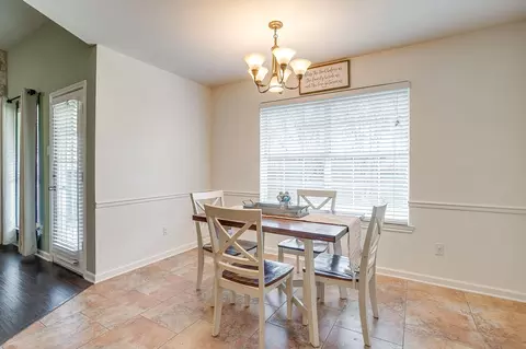 Dining - 10400 Marigold Rd, Waco, TX 76708 photo 3 of 4