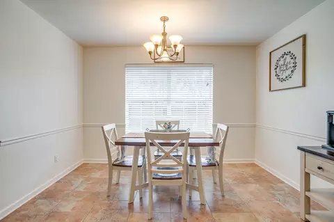 Dining - 10400 Marigold Rd, Waco, TX 76708 photo 2 of 4