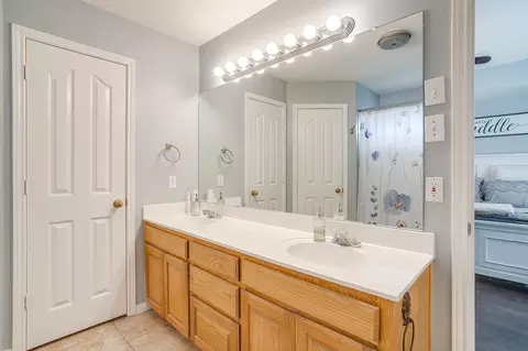 Bath - 10400 Marigold Rd, Waco, TX 76708 photo 1 of 3