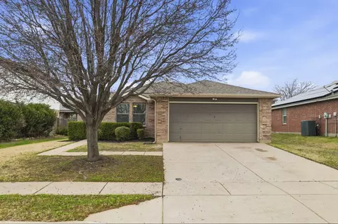 5213 Rugged Ave, Fort Worth, TX 76179