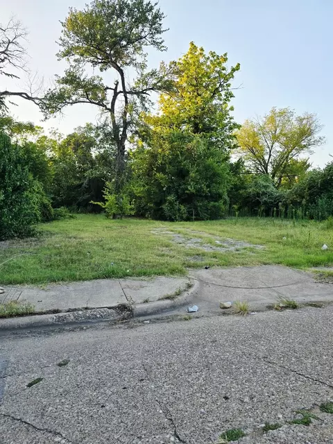 2511 Saint Clair Dr, Dallas, TX 75215