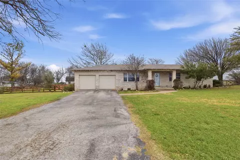 135 Hightower St, Hillsboro, TX 76645