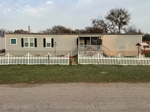 4151 Iroquois Dr, May, TX 76857