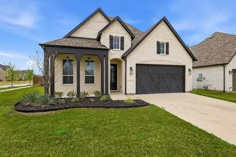 425 Lost Creek Trl, Waxahachie, TX 75165