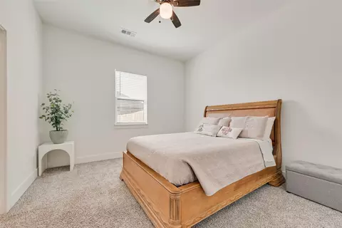 Bedroom - 327 Lovers Ln, Terrell, TX 75160 photo 5 of 6