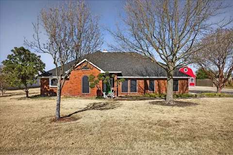 10353 Richard Cir, Forney, TX 75126
