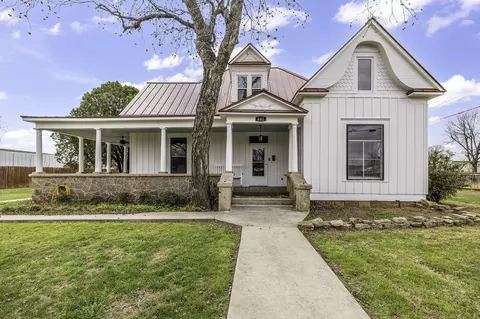 641 W 3rd St, Baird, TX 79504