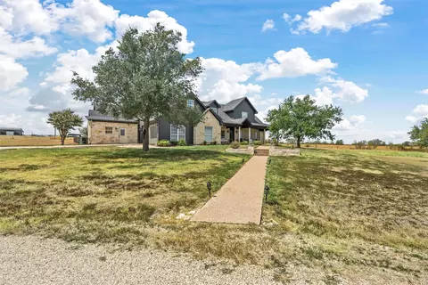 Exterior - 2045 Iron Bridge Rd, Lorena, TX 76655 photo 2 of 6