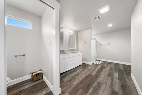 Entry Way - 2045 Iron Bridge Rd, Lorena, TX 76655 photo 5 of 5