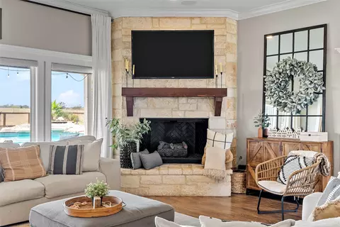 Living - 2045 Iron Bridge Rd, Lorena, TX 76655 photo 1 of 3