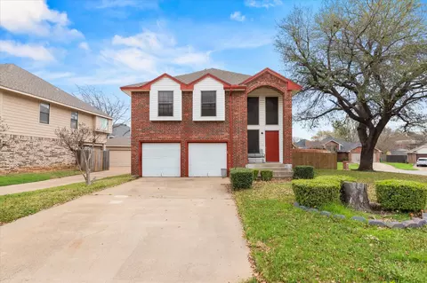 4151 Cedar Dr, Grapevine, TX 76051