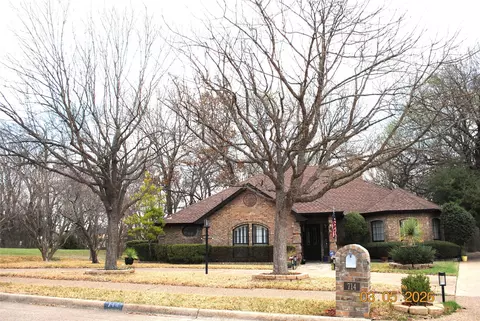714 Mill Creek Rd, Lancaster, TX 75146