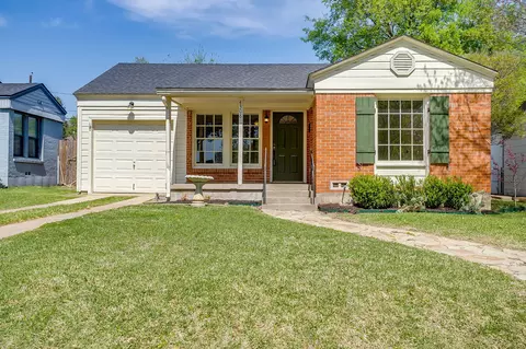 4308 Curzon Ave, Fort Worth, TX 76107