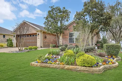 10100 Serene Ct, Denton, TX 76207