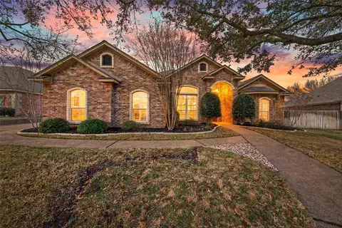 1005 Camden Court Cir, Woodway, TX 76712
