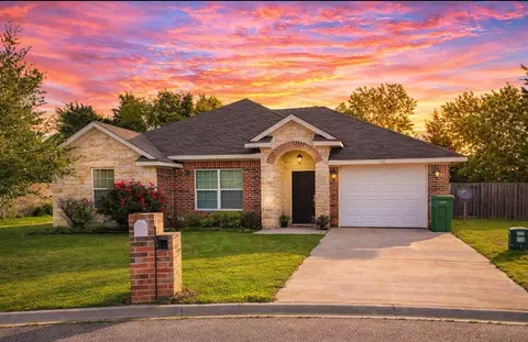 142 Tomahawk Dr, Waco, TX 76705