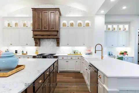 Kitchen - 2631 Archgate Ct, Prosper, TX 75078 photo 3 of 6