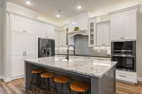 Kitchen - 120 Rain Tree, Waco, TX 76705 photo 1 of 4