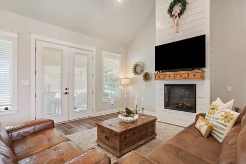 Living - 120 Rain Tree, Waco, TX 76705 photo 3 of 3