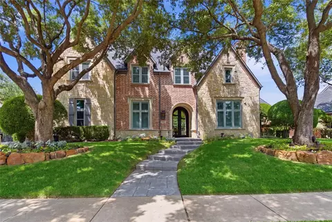 5713 Woodmont Ct, Plano, TX 75093