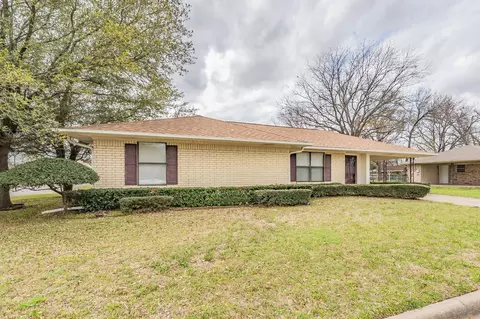510 S Dallas St, Kemp, TX 75143