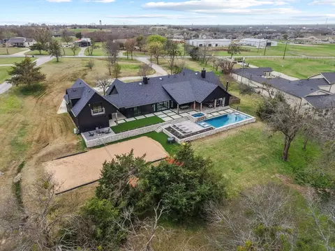 411 Kerfoot Dr, Gunter, TX 75058