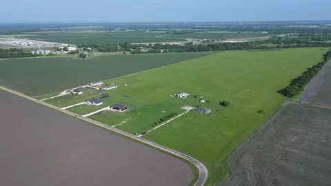 1071 Trumbull Rd, Ferris, TX 75125