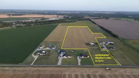 1071 Trumbull Rd, Ferris, TX 75125