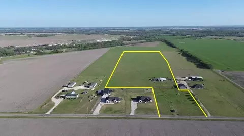 1071 Trumbull Rd, Ferris, TX 75125