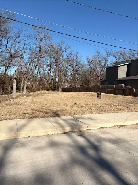 4511 Yancy St, Dallas, TX 75216