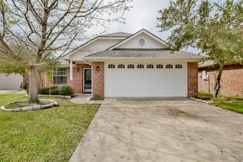 1010 Hayden Ct, Granbury, TX 76048