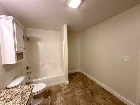 Bath - 198 Bent Tree Loop, Haughton, LA 71037 photo 8 of 8